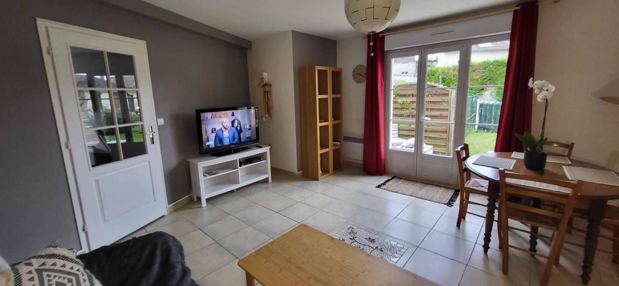 Maison De Plein Pied Avec Jardin Privatif Centre Ville Milly-la-Foret Eksteriør billede