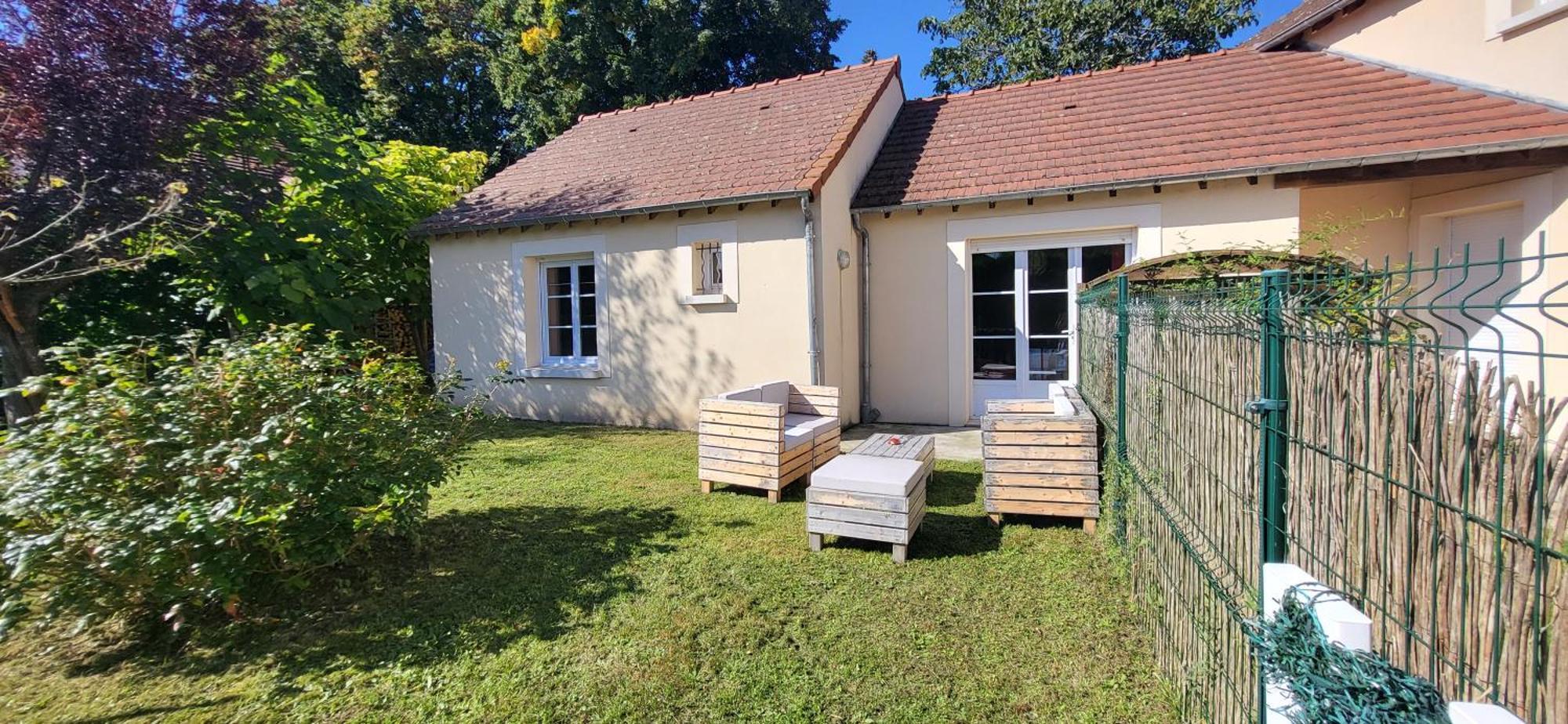 Maison De Plein Pied Avec Jardin Privatif Centre Ville Milly-la-Foret Eksteriør billede